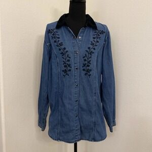 VTG Denim & Co Top L Pearl Snap Black Velvet Collar Beads Embroidered Western